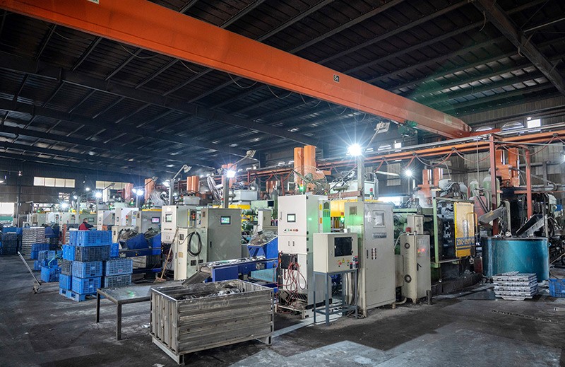 五金压铸业务线